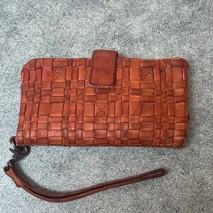 Vilenca Holland Woven Leather Wallet Wristlet